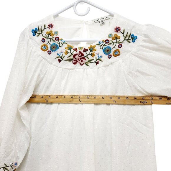 White Peasant Blouse With Floral Embroidery & 3/4 Sleeves By Haute Monde Size M - Picture 9 of 12